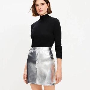 LOFT- Metallic Faux Leather Five Pocket Mini Skirt- Size 8